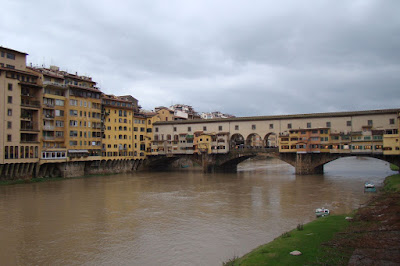 Río Arno y Ponte Vecchio