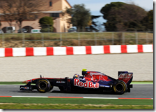 Alguersuari con la Toro Rosso ai test di Barcellona