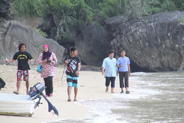 [IMG_93042.jpg]