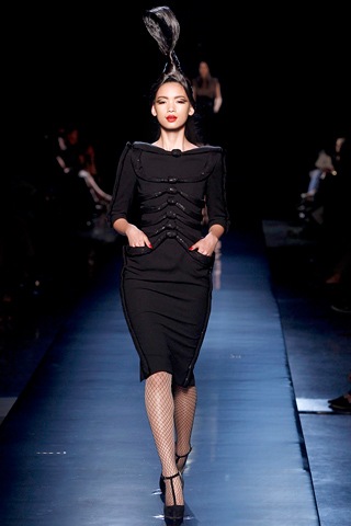 [Automne Hiver Haute Couture 2010 - Jean Paul Gaultier 5[3].jpg]