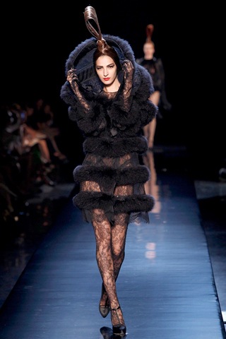 [Automne Hiver Haute Couture 2010 - Jean Paul Gaultier 10[3].jpg]