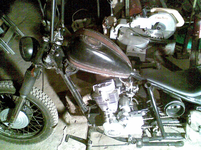 IZ 250cc rat-bobber - Page 6 Pilt016