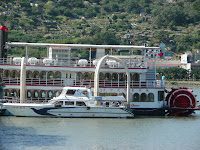 http://lh4.ggpht.com/_dgJldKWWlNM/SSfwkSeH38I/AAAAAAAABw8/ocxzXeZOSiQ/P1000658.JPG?imgmax=200