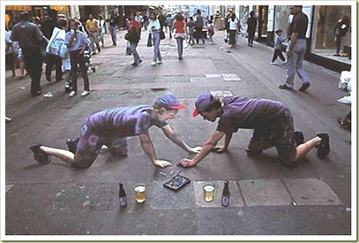 Amazing 3D Sidewalk Art
