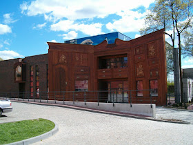150 Strange Buildings of the World Seen On coolpicturesgallery.blogspot.com Or www.CoolPictureGallery.com 
