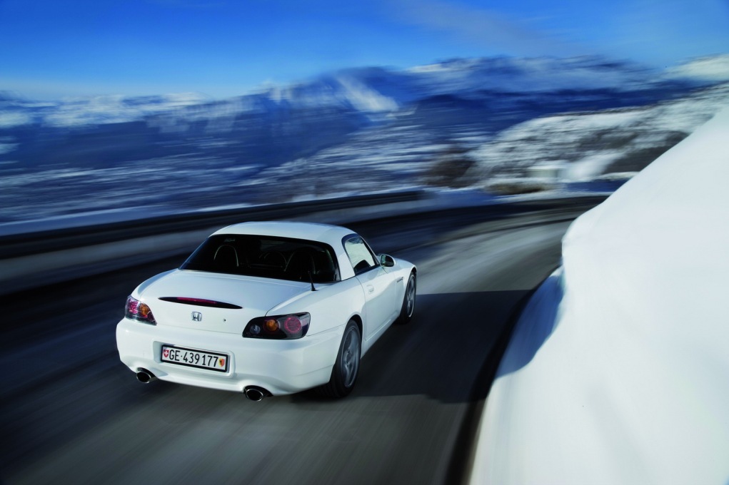 [Honda-S2000-Ultimate-Edition-11[2].jpg]