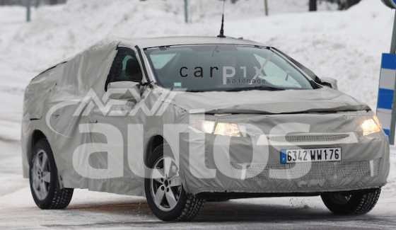 [Spy Shots- Renault Megane Sedan Caught - NextAutos.com and Winding Road_1233344901584[1].jpg]
