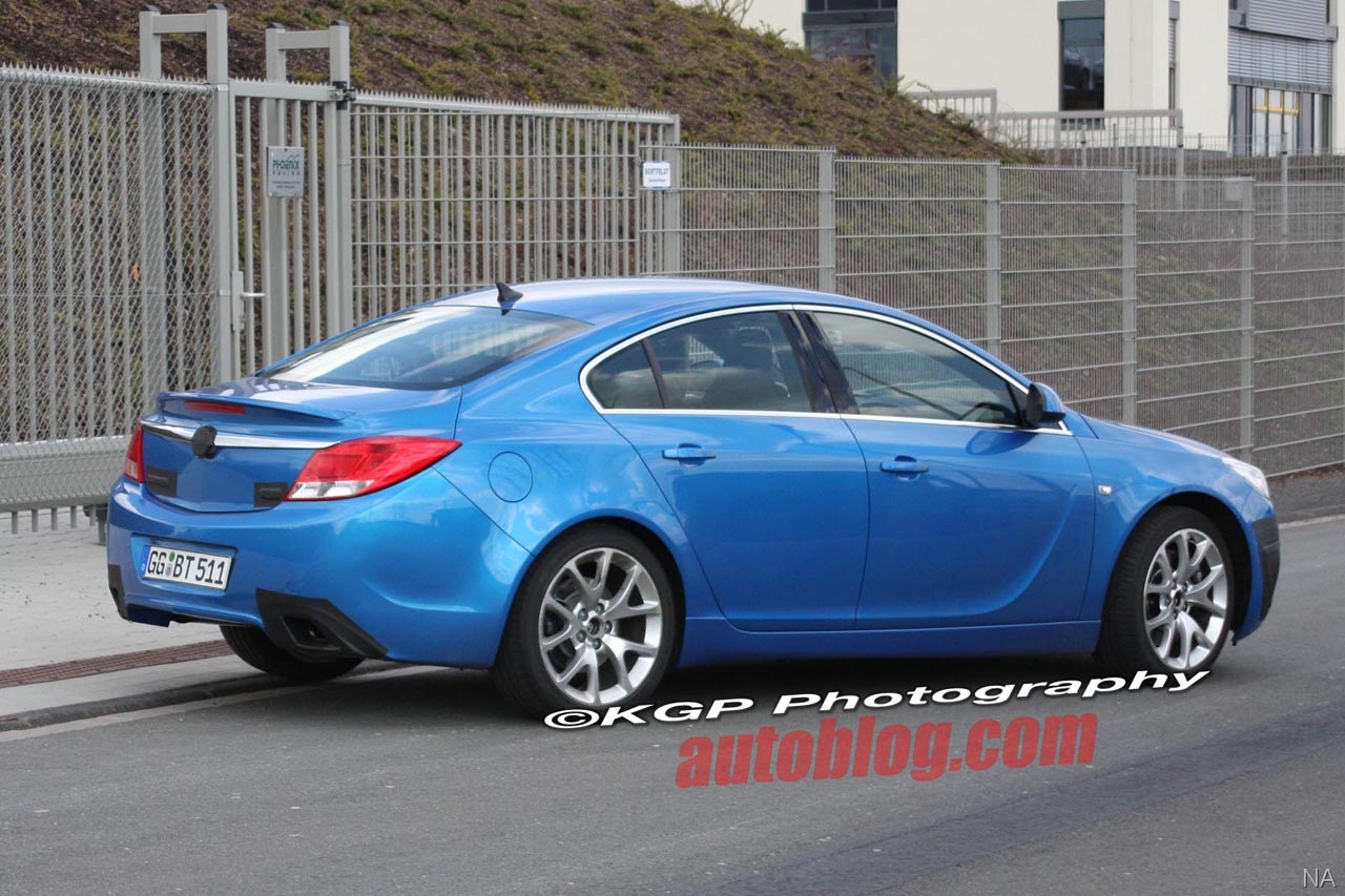 [Opel Insignia OPC 2[9].jpg]