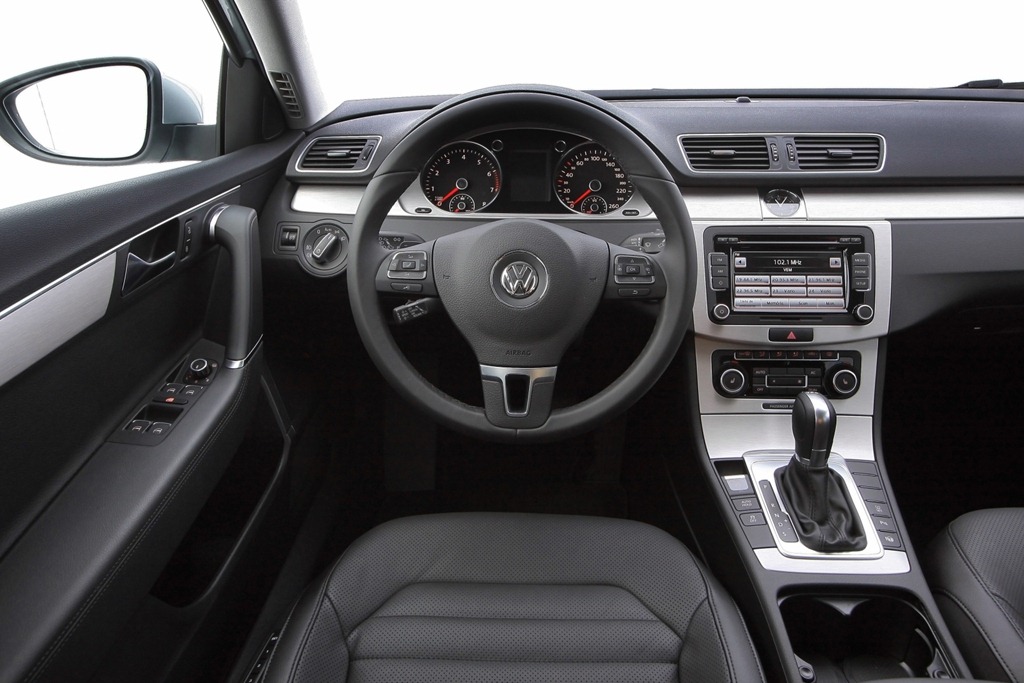[Volkswagen Passat 2012 brasil (6)[3].jpg]
