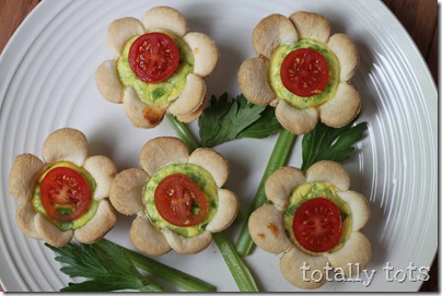 mini flower quiches