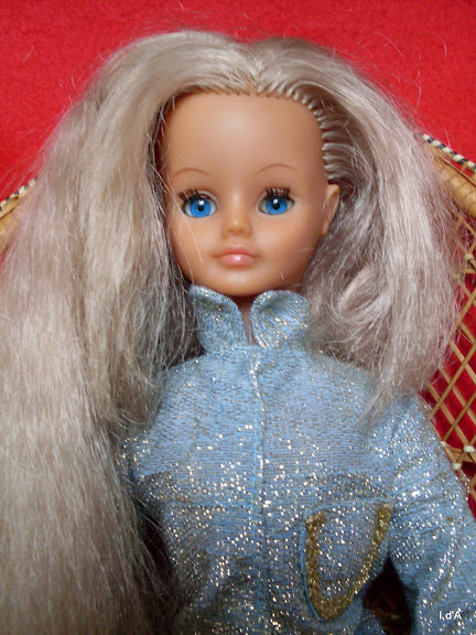 http://lh4.ggpht.com/_dsbZYR-ol0E/S73Wi5uXYkI/AAAAAAAAFAg/9Hu2OSJMsRY/s576/2009-09%20Cathie%20%2080%20-%20cendr%C3%A9e%2003.JPG