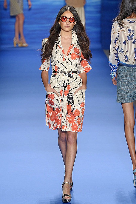 [TRACY-REESE-SPRING-2011-RTW-PODIUM-009_runway[7].jpg]