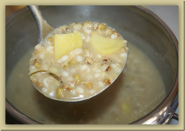 zuppa di legumi e cereali