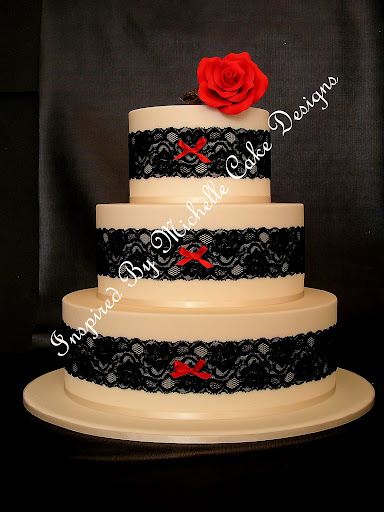 rose and lily wedding cake