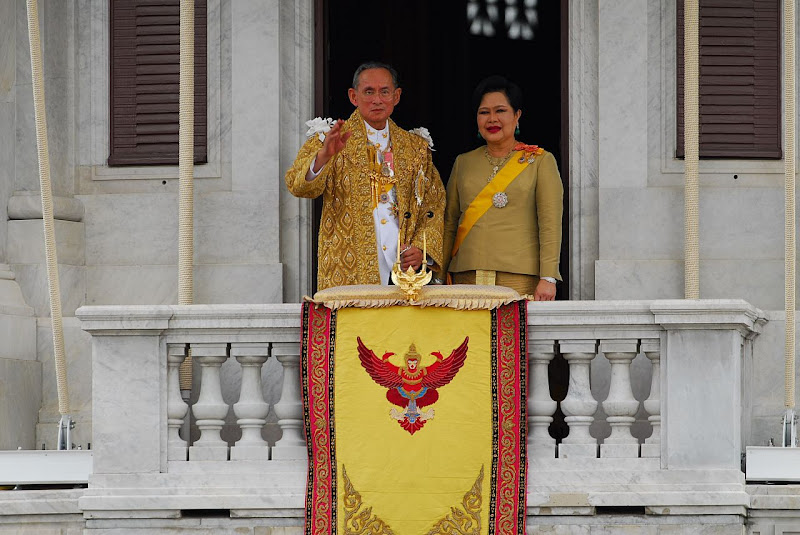 รูปภาพ พระบรมฉายาลักษณ์ ราชินีของปวงชนชาวไทย สมเด็จพระนางเจ้าสิริกิติ์ พระบรมราชินีนาถ