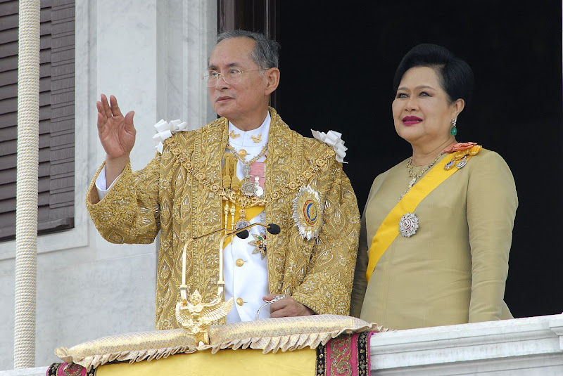 รูปภาพ พระบรมฉายาลักษณ์ ราชินีของปวงชนชาวไทย สมเด็จพระนางเจ้าสิริกิติ์ พระบรมราชินีนาถ