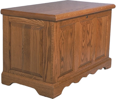 Hope Chest, Oak Hardwood, Medium Finish