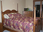 Tulip Bed, Quarter Sawn Oak Hardwood, Rustic Finish