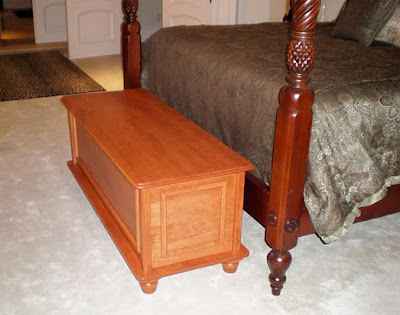 Lotus Chest in Red Cherry