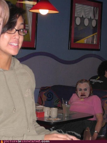 [wtf_pics-grandma-death[3].jpg]