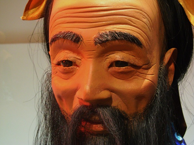 [Confucius3.jpg]