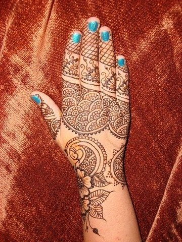 [arabic-mehndi-design-3[7].jpg]