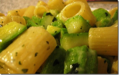rigatoni e zucchine