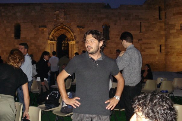 [6620_1183986440952_1266976624_30513658_1891664_n[3].jpg]