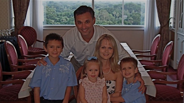 [family2.jpg]