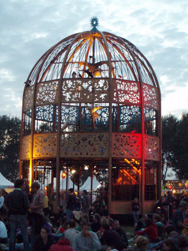 [img width=384 height=512]http://lh4.ggpht.com/_exjjU5KAfKw/RuKI2R0kH-I/AAAAAAAACSk/Xjs-SDeo-7U/s512/P8182692.JPG[/img]