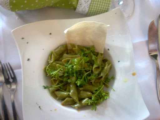gostilna pod gradom