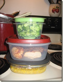  DAY #11 Rubbermaid Easy Find Lids Review & Giveaway