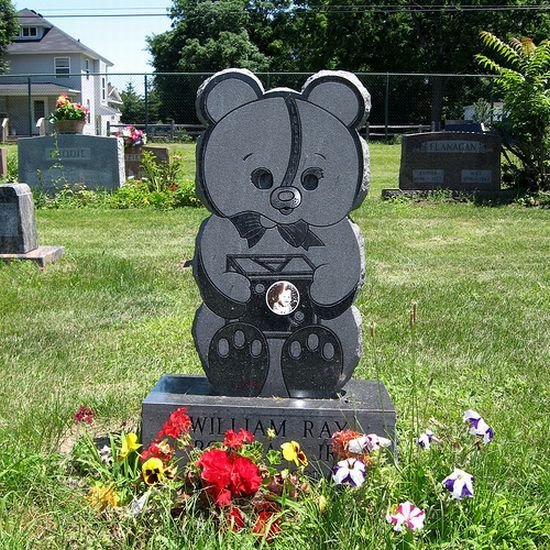 [unusual but funny grave stone (3).jpg]