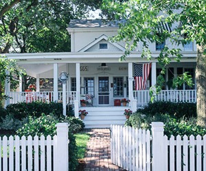 [frontporchbhg3.jpg]