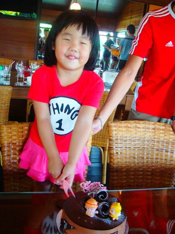[DSC042374.jpg]