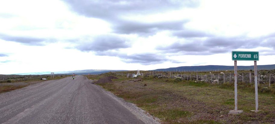 Photo of  05. Caseta en el Ripio - Estrecho de Magallanes 