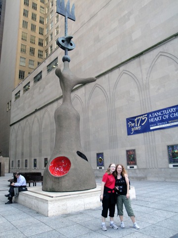 [Miro-Statue[5].jpg]