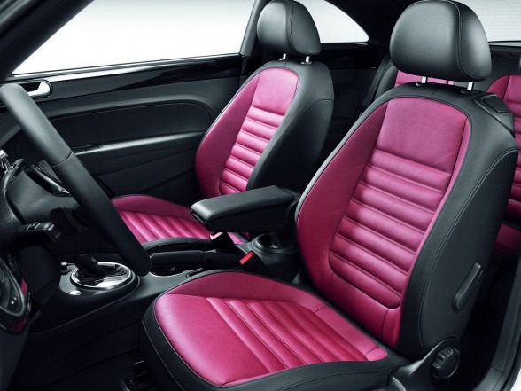 [2012-Volkswagen-Beetle-Seating[3].jpg]