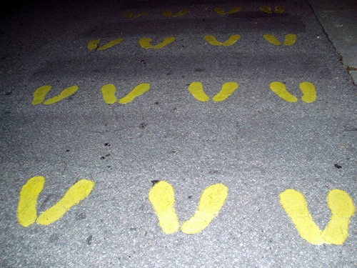 [yellowfootprints[7].jpg]