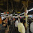 Tokyo, Metro -viele Menschen, trotzdem ordentlich anstellen wenn der Zug kommt. – 05-Aug-2009