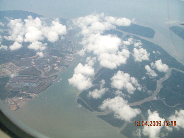 [DSCN29371.jpg]