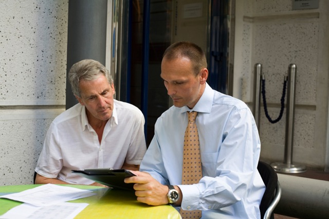 [serious_discussion20090819[5].jpg]