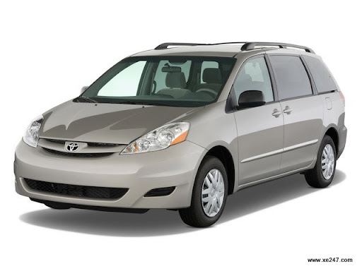 Toyota Sienna 2010. 2010 Toyota Sienna LE