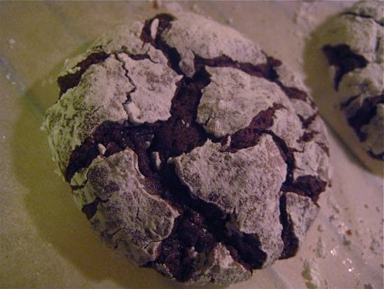 chocolate-crinkles02.jpg