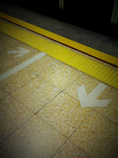 http://lh4.ggpht.com/_frZiWGZqXsk/SVZTfVAgDCI/AAAAAAAAABY/20zcHf5ZuyE/s512/%E5%93%A6.jpg