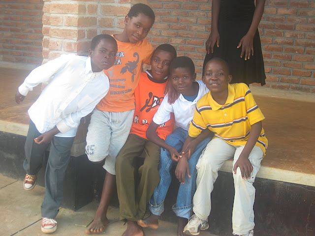 Vitu, Emmanuel