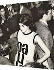 Dalila Puzzovio en vernissage instituto Di tella año 1965. Gentileza: Dalila Puzzovio