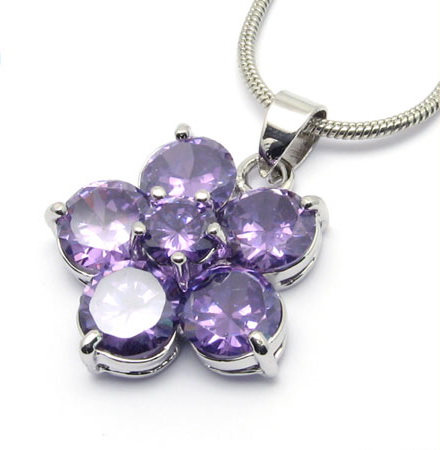 fashion-petal-crystal-pendant-necklaces