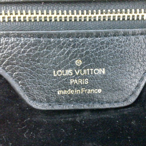 lv-black-m95122-7.jpg
