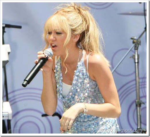_Miley Cyrus Cute Pictures_miley_cyrus_singing